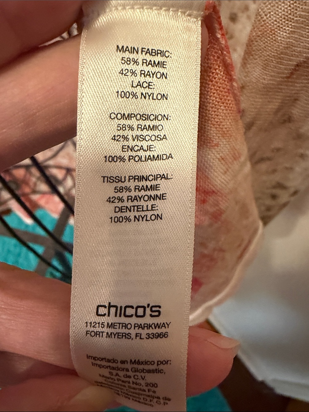 🤩🤩🤩BOGOHO🤩🤩🤩Chicos Lightweight Lace Kimono Cardigan in Peach and Cream-3 - Picture 9 of 10